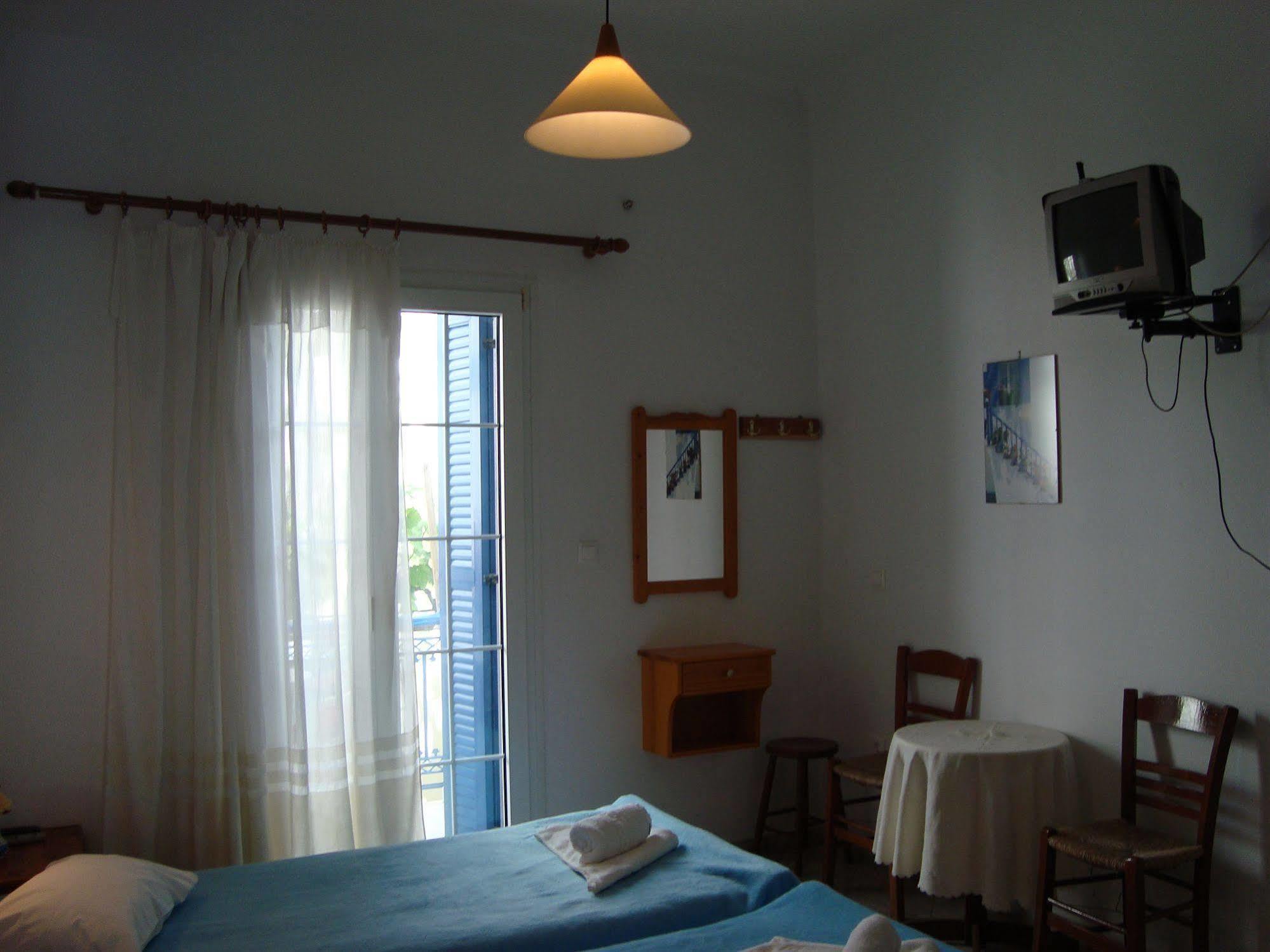 Vakhos Hotel Naxos City Bagian luar foto